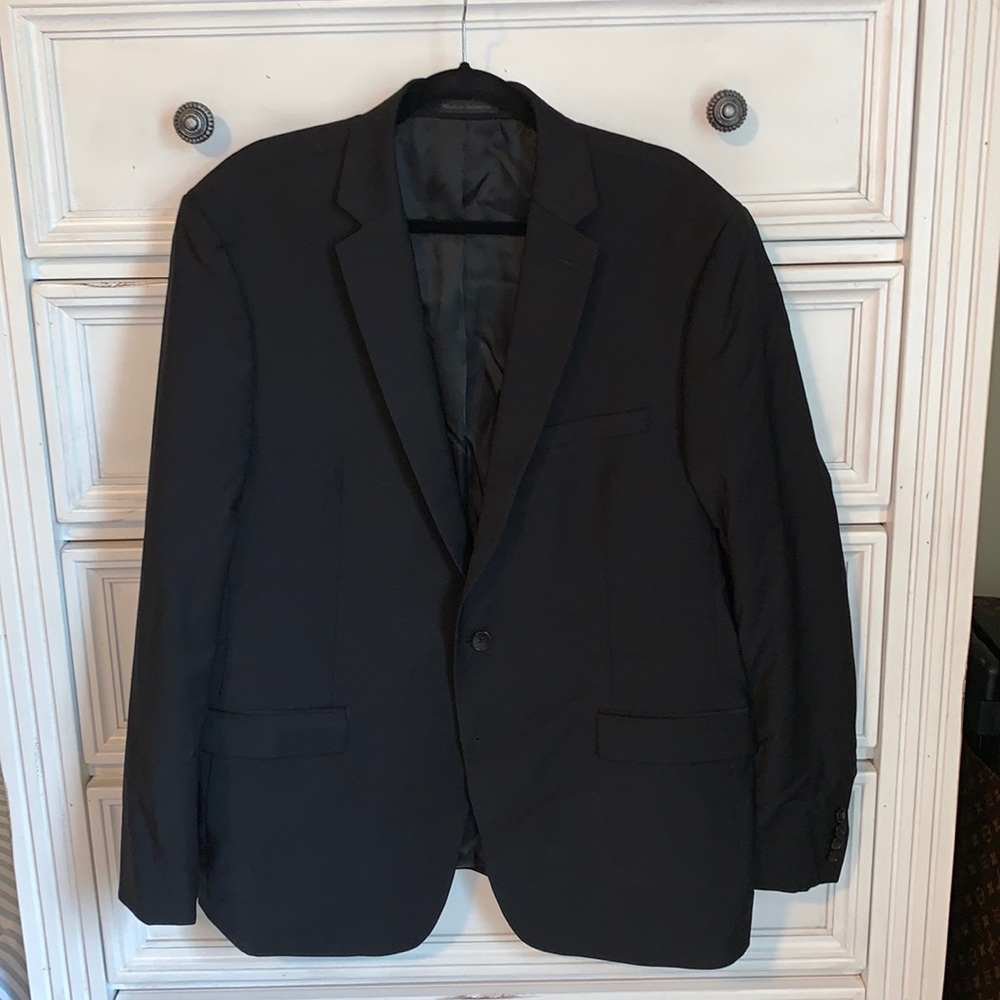 Men’s Calvin Klein two price suit. PANTS HEMMED